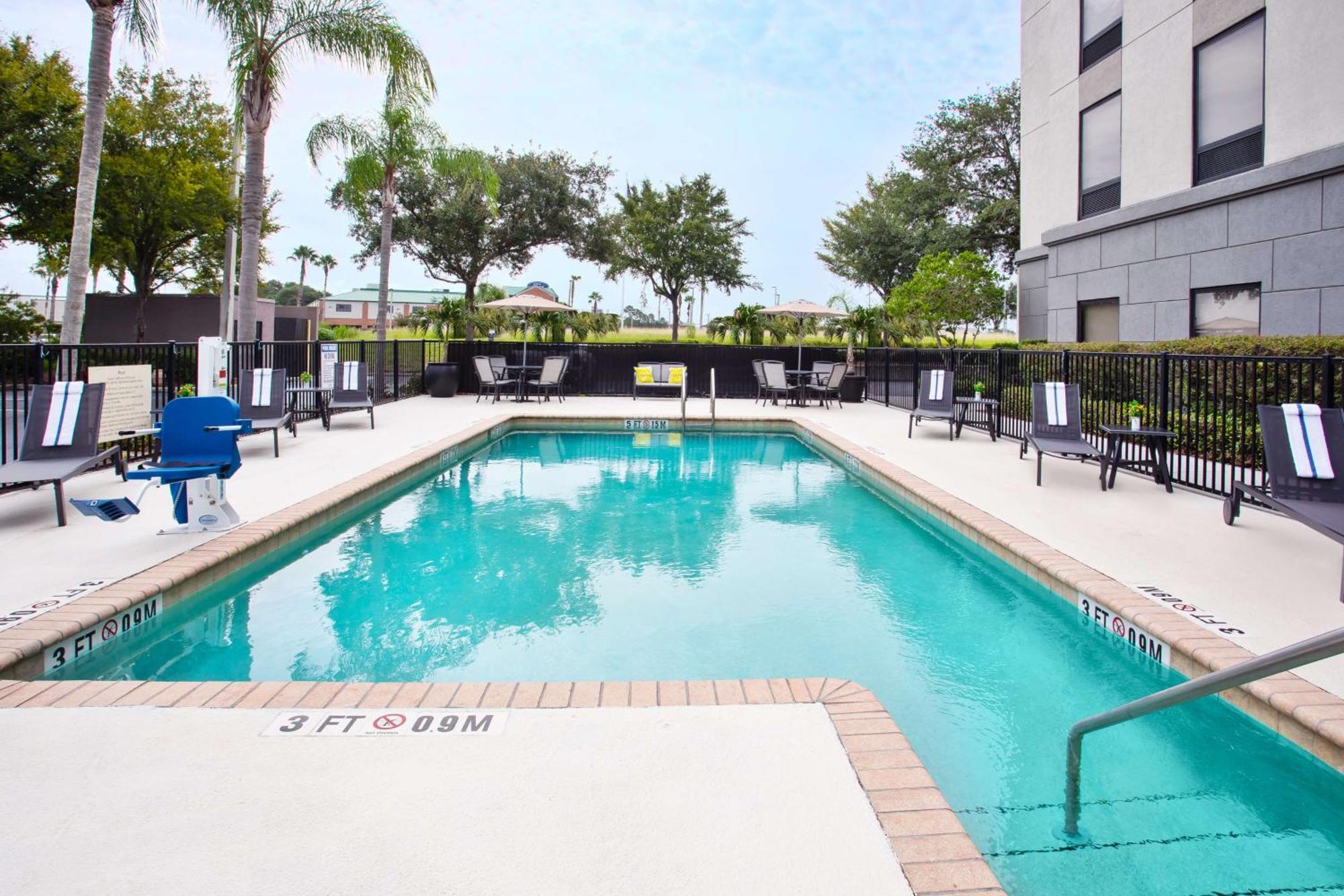 Hampton Inn & Suites Tampa East Casino Area Seffner Dış mekan fotoğraf