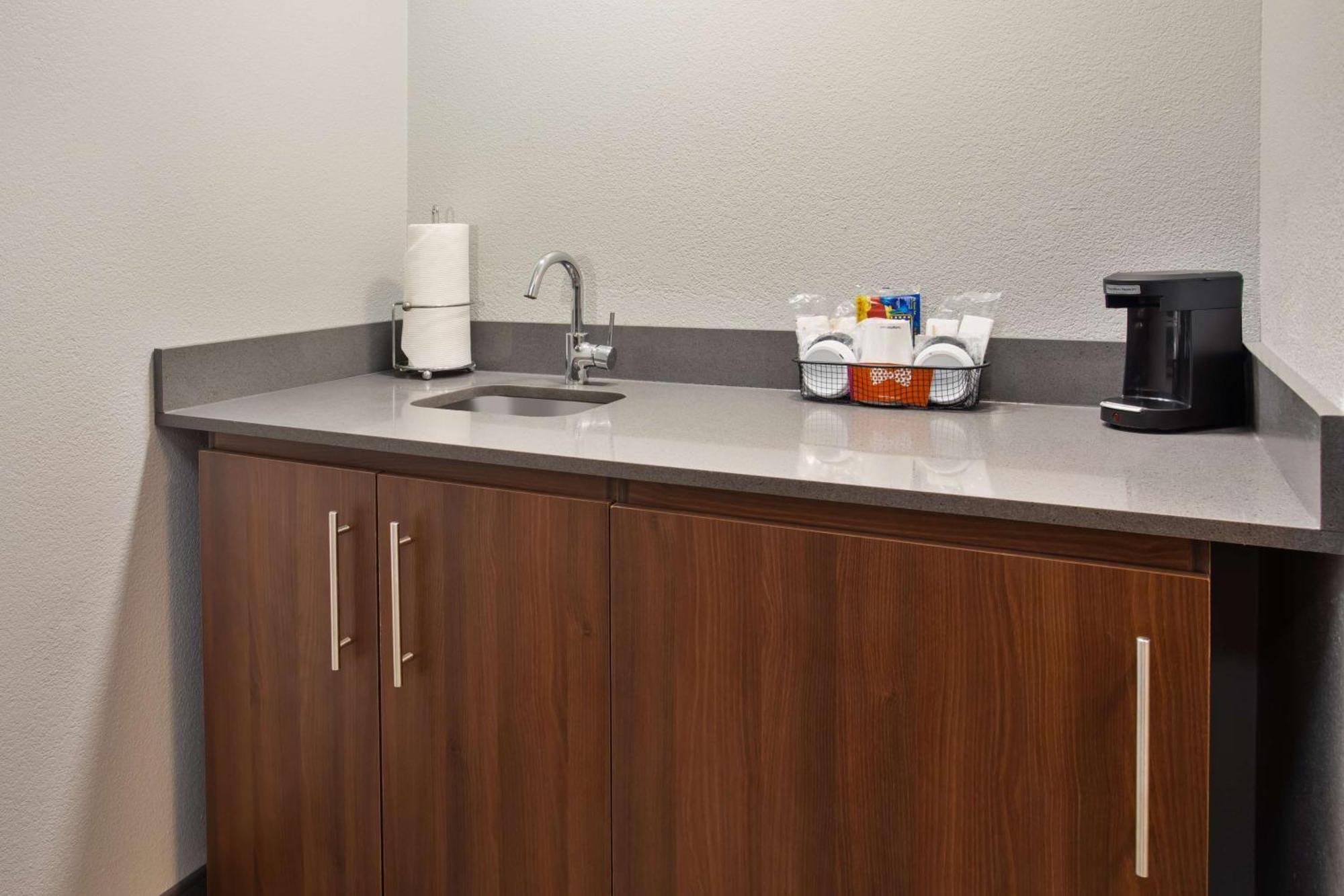 Hampton Inn & Suites Tampa East Casino Area Seffner Dış mekan fotoğraf